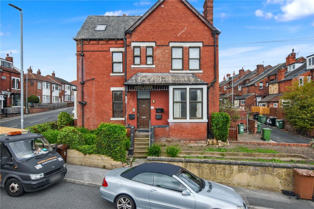 Main image of property: Flat 2, Raynville Road, Leeds, West Yorkshire