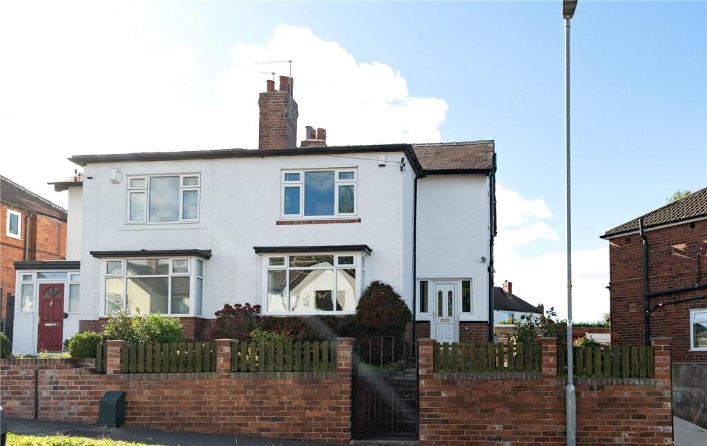 Main image of property: Lincroft Crescent, Leeds, West Yorkshire