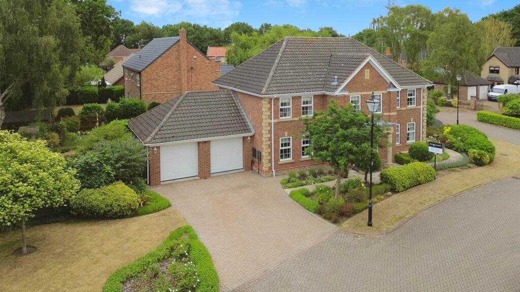 Main image of property: The Chase, 1 Oaklands, Bessacarr, Doncaster, South Yorkshire,  DN4 6XW