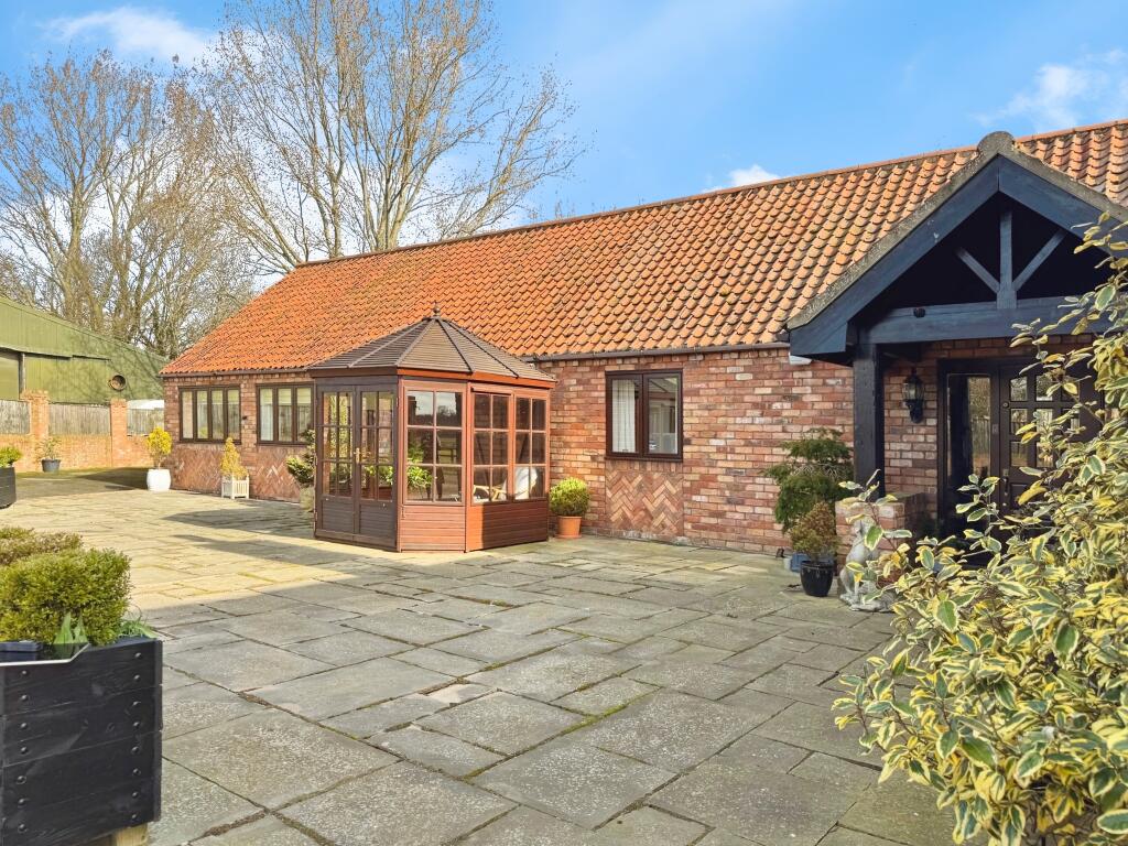 Main image of property: Ellicar Lodge, Carr Road, Gringley On The Hill, Doncaster, DN10 4SN