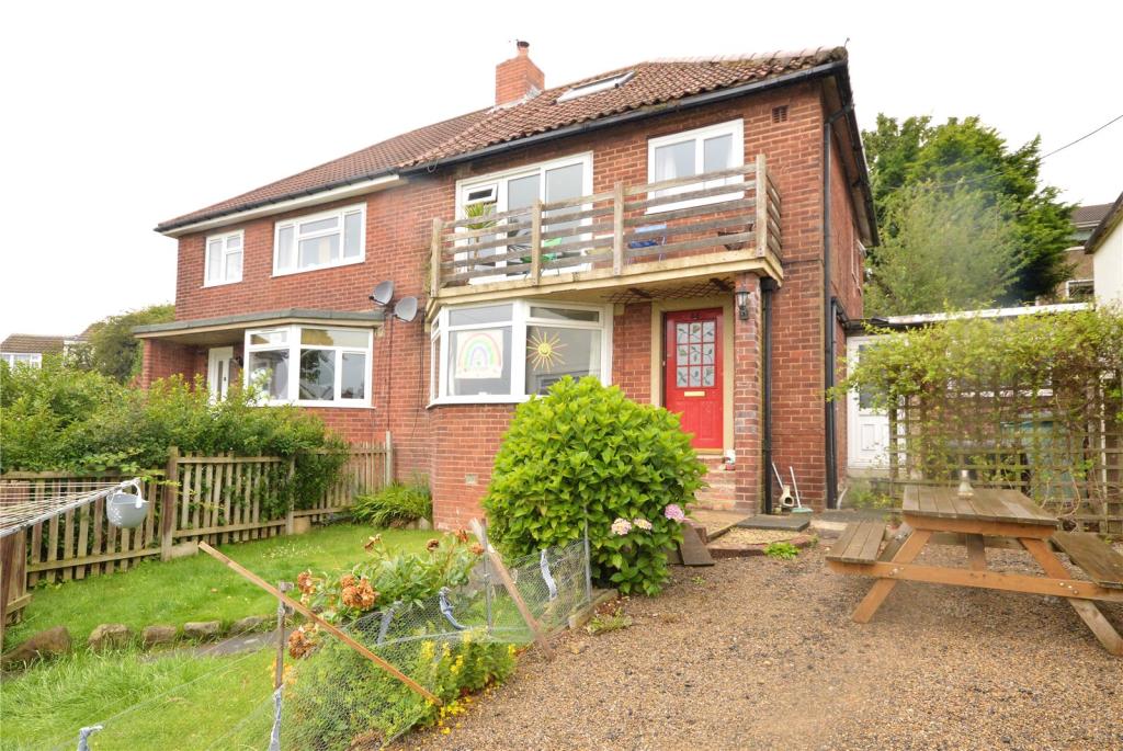 3 bedroom semidetached house for sale in King Edward Avenue, Horsforth, Leeds, LS18