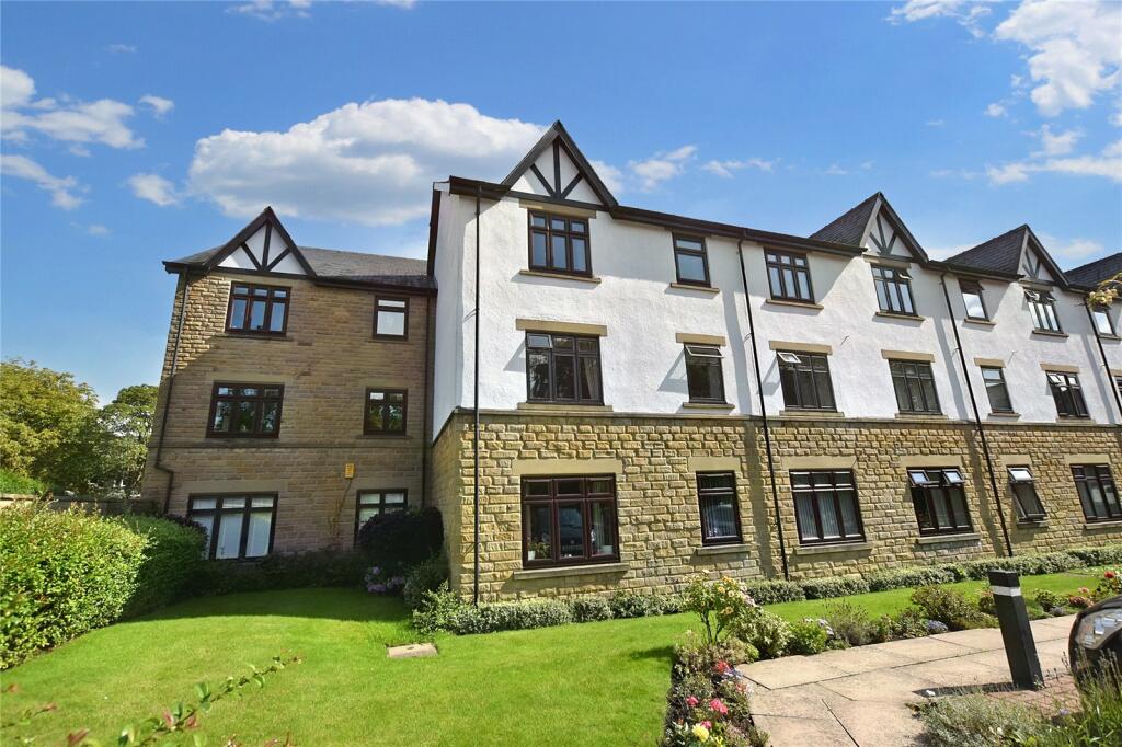 2 bedroom apartment for sale in Richmond House, Street Lane, Roundhay