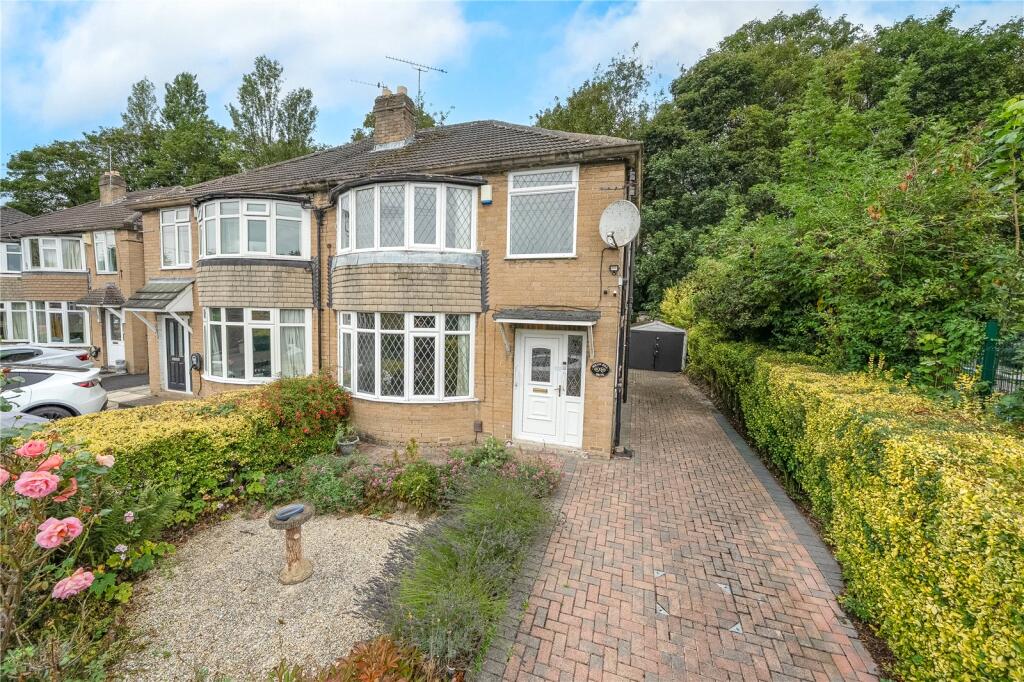 Main image of property: Hollin Hill Drive, Oakwood, Leeds