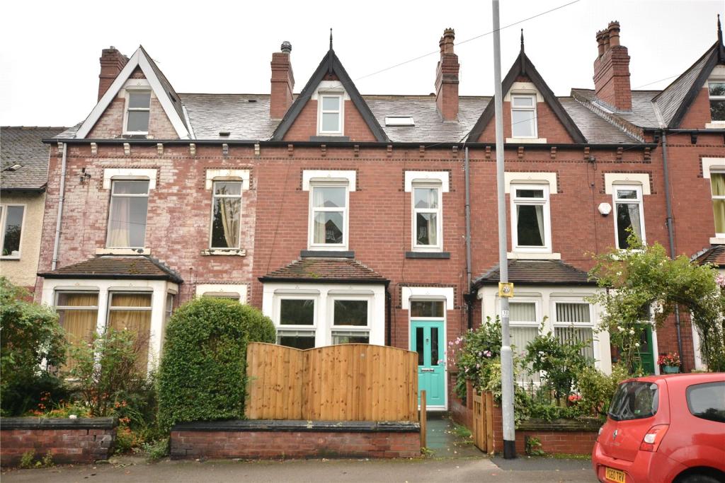 4 bedroom terraced house for sale in Potternewton Lane, Chapel Allerton, Leeds, LS7