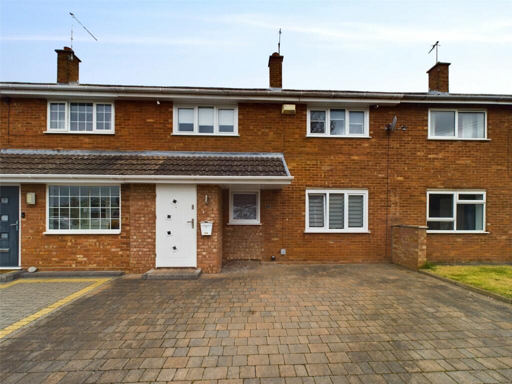 3 bedroom terraced house for sale in Penrith Close, Worcester, WR4