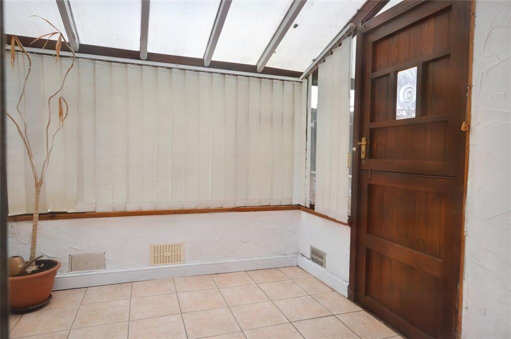 2 bedroom bungalow for sale in Oulton Lane, Woodlesford, Leeds, LS26