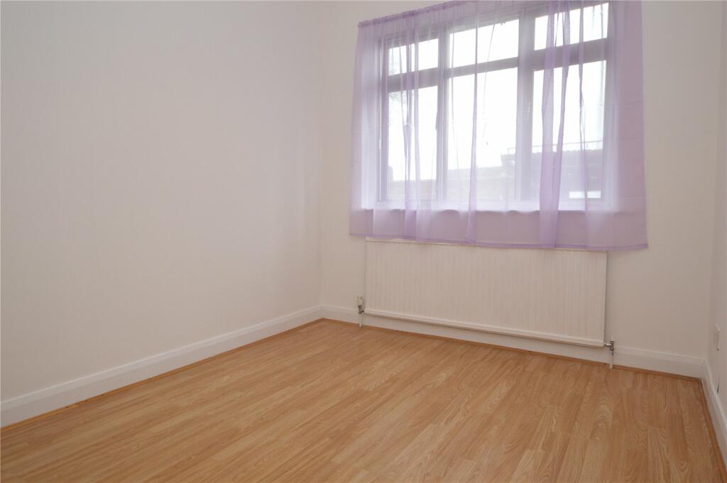 2 bedroom bungalow for sale in Oulton Lane, Woodlesford, Leeds, LS26