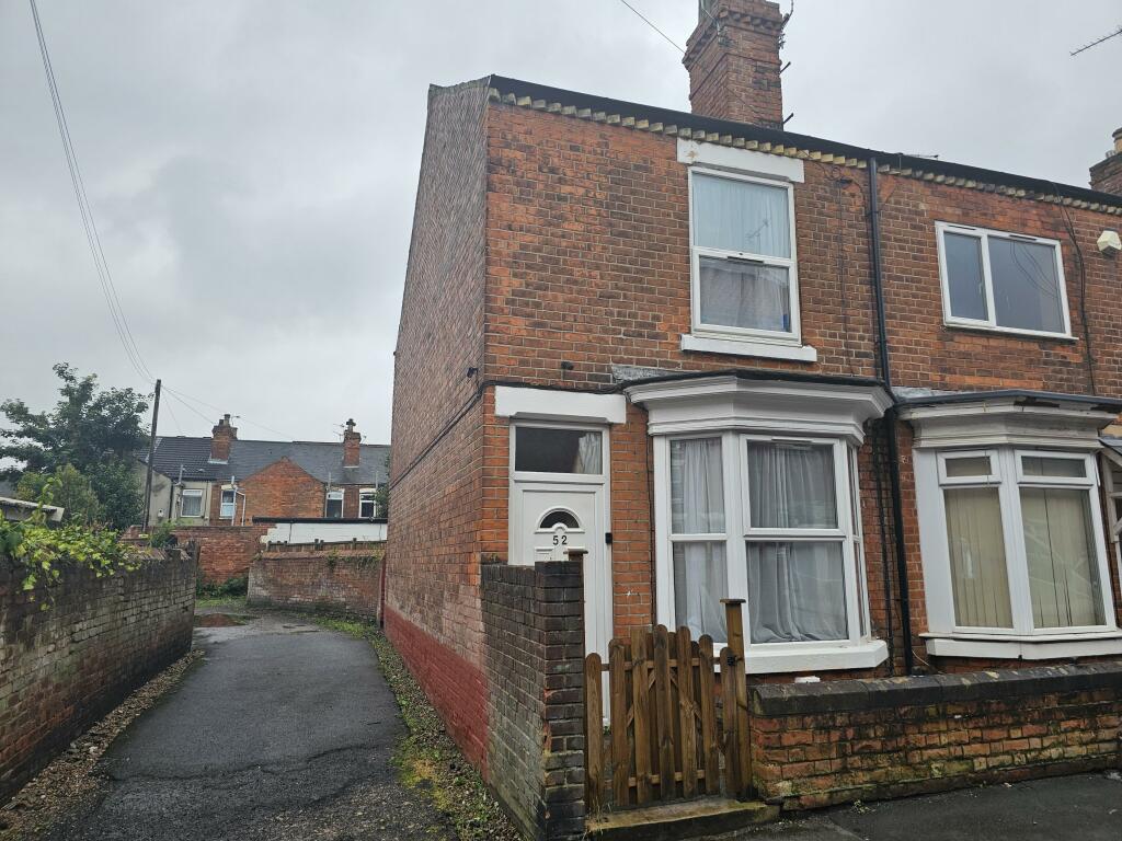 Main image of property: 52 Victoria Road, Worksop