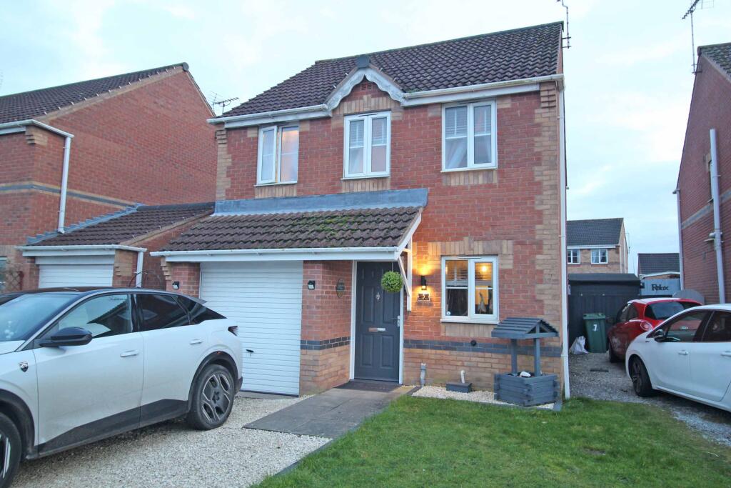 Main image of property: Alder Way Creswell