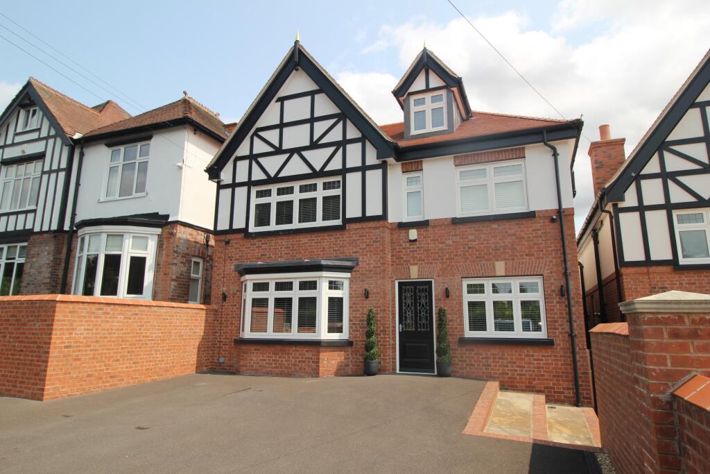 Main image of property: Highland View, 34a Highland Grove, Worksop