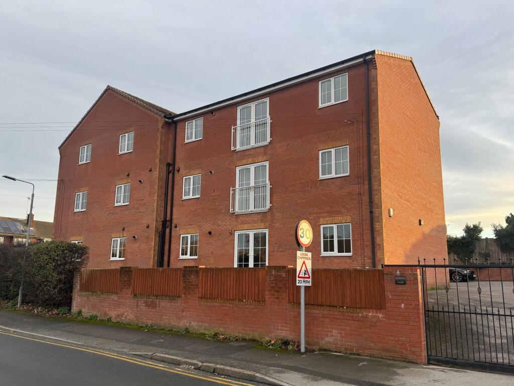 Main image of property: 7 Keswick Court, Worksop
