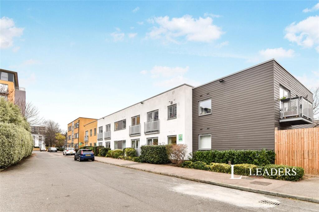 Main image of property: Deals Gateway, London, SE13