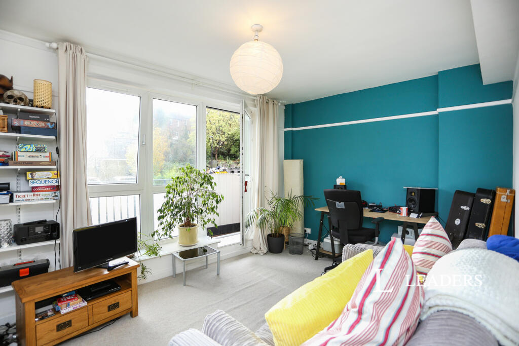 Main image of property: Wood Vale, London, SE23
