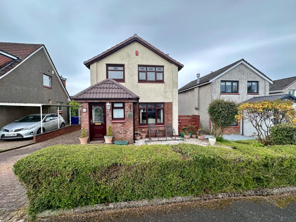 3 bedroom detached house for sale in Hamilton Crescent,