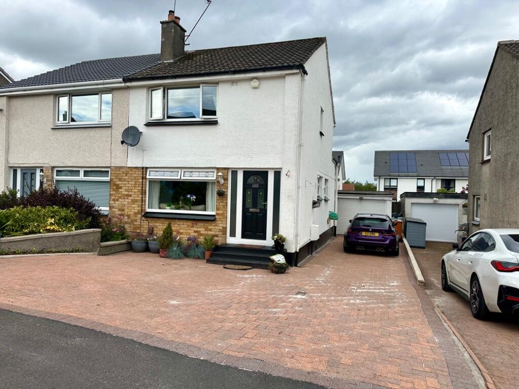 Main image of property: Cander Rigg, Glasgow, G64