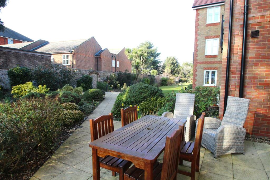Additional property image - Fitzalan Road, Littlehampton