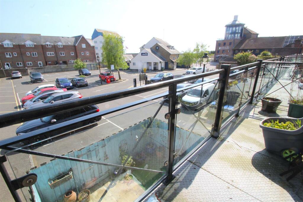 Additional property image - Surrey Street, Littlehampton
