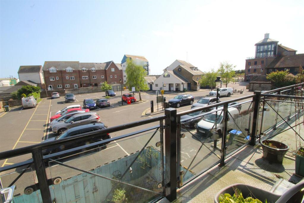 Additional property image - Surrey Street, Littlehampton
