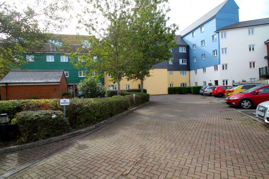Additional property image - Pier Road, Littlehampton