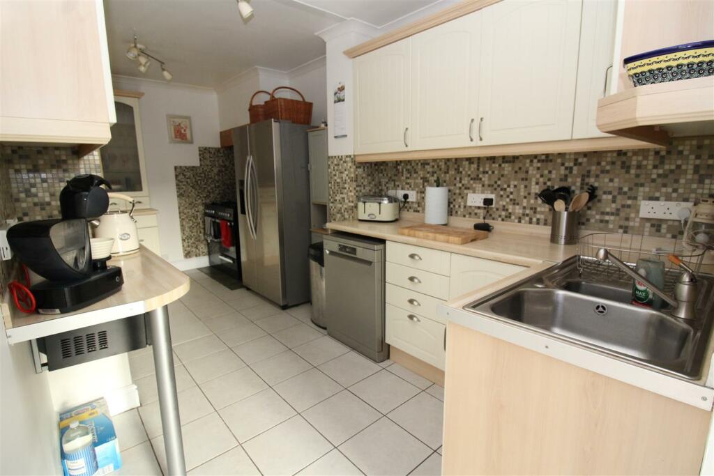 Additional property image - East Street, Littlehampton
