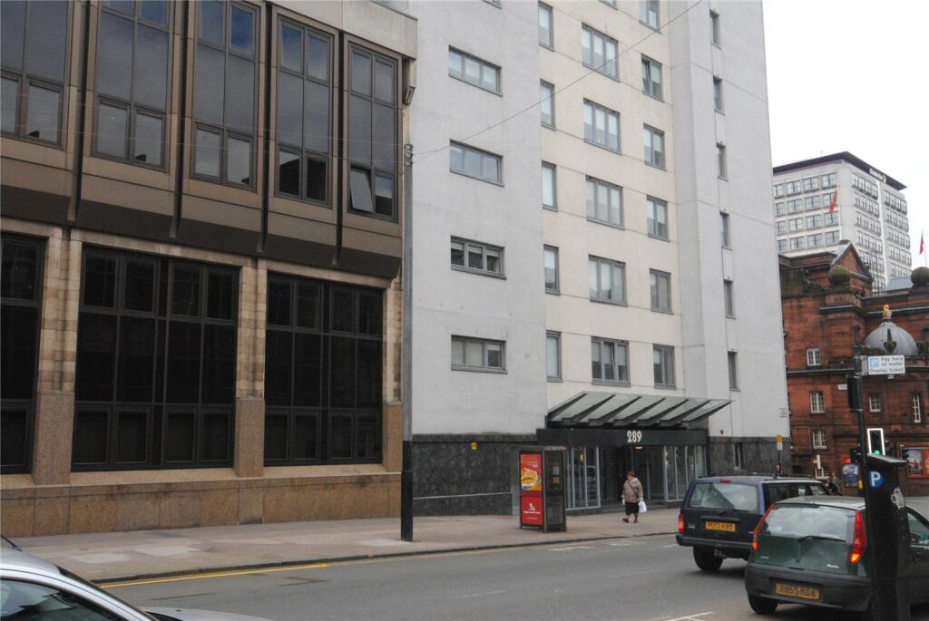2 bedroom flat for rent in Bath Street, Variety Gate, Glasgow, G2