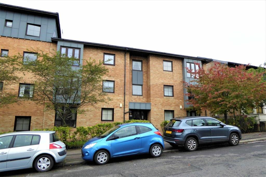 2 bedroom flat for rent in Westercraigs Court, Glasgow, G31
