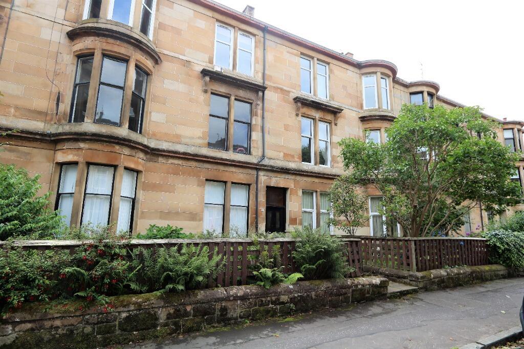2 bedroom flat for rent in Lawrence Street, Glasgow, G11
