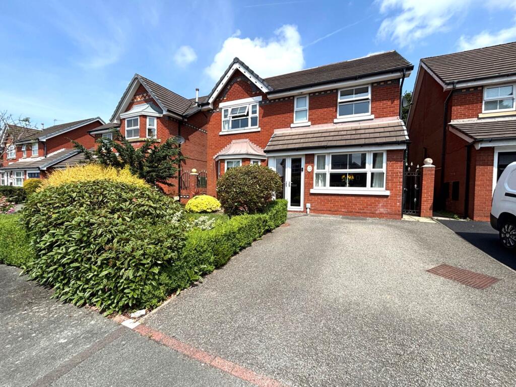 4 bedroom detached house