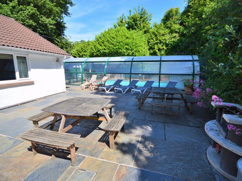 4 bedroom detached house for sale in Pentwyn Lane, Govilon, Abergavenny