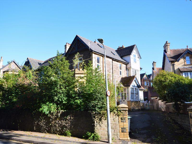 4 bedroom semidetached house for sale in Holywell Road, Abergavenny, NP7