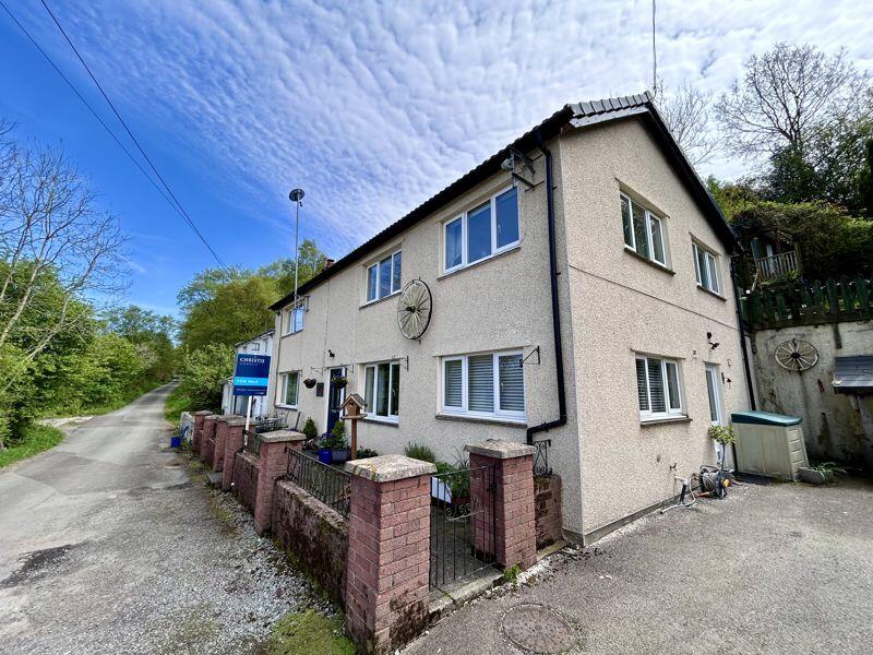 3 bedroom semidetached house for sale in Lower Cwm Nant Gam, Llanelly