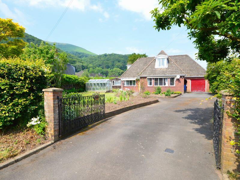 3 bedroom detached house for sale in Gypsy Lane, Llanfoist, Abergavenny