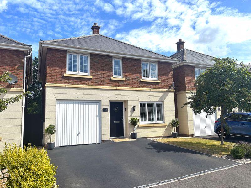 Main image of property: Thomas Hill Close, Llanfoist, Abergavenny