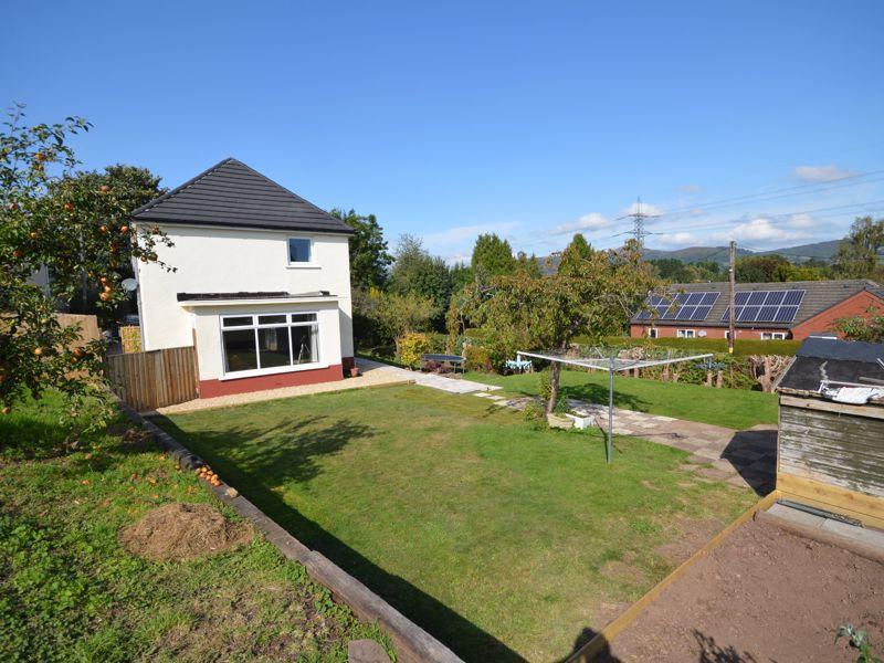 4 bedroom detached house for sale in Gypsy Lane, Llanfoist, Abergavenny