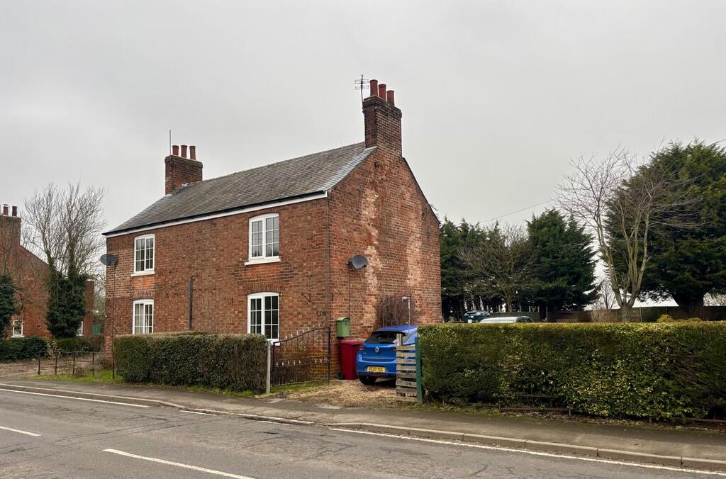 Main image of property: Main Street, Thornton Curtis