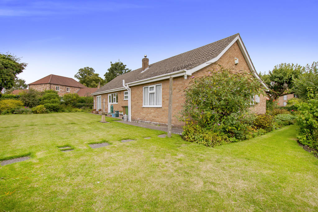 3 bedroom detached bungalow for sale in Church Street, Scawby, Brigg, DN20