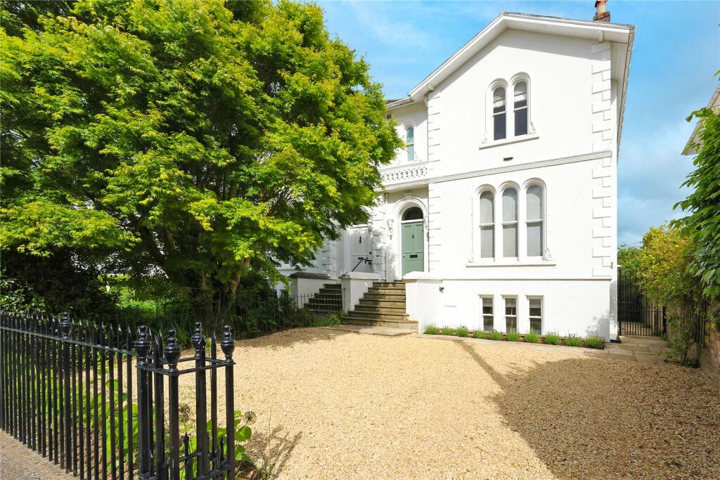 4 bedroom semidetached house for sale in Painswick Road, Cheltenham