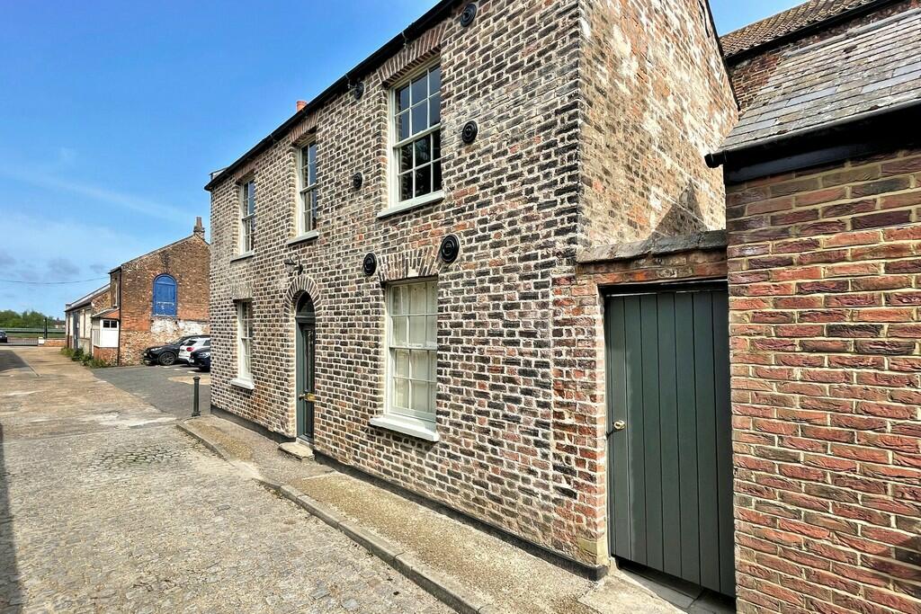 3 bedroom detached house for sale in King's Lynn, PE30