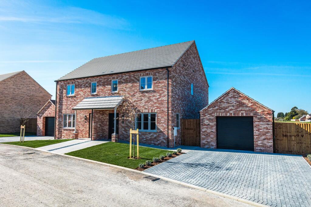 Main image of property: Walpole Cross Keys