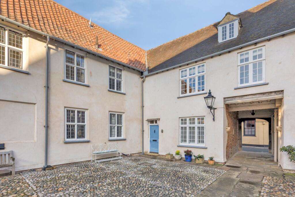 Main image of property: Grade I Listed Apartment in Hanseatic Quarter King's Lynn