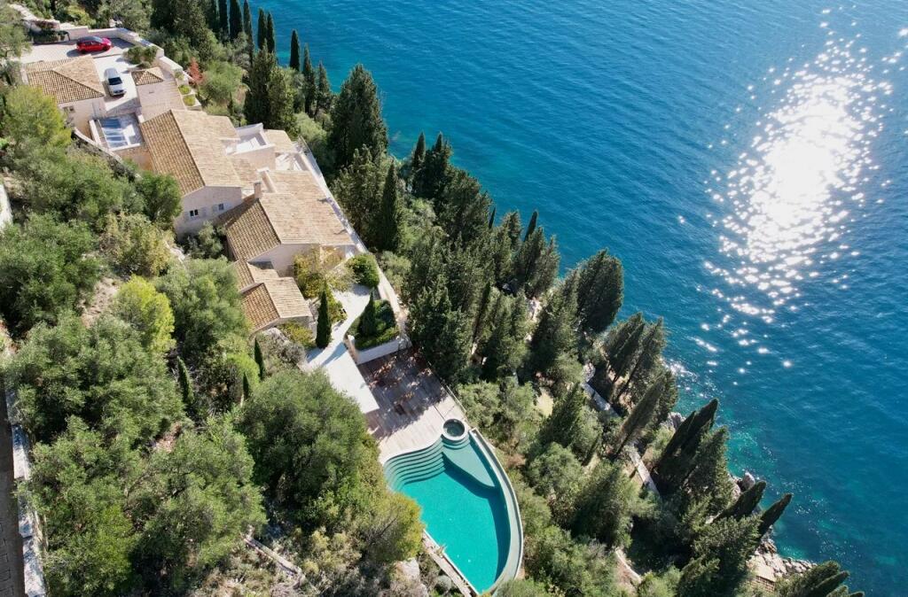 6 bedroom property for sale in Ionian Islands, Corfu, Kerkyra, Greece