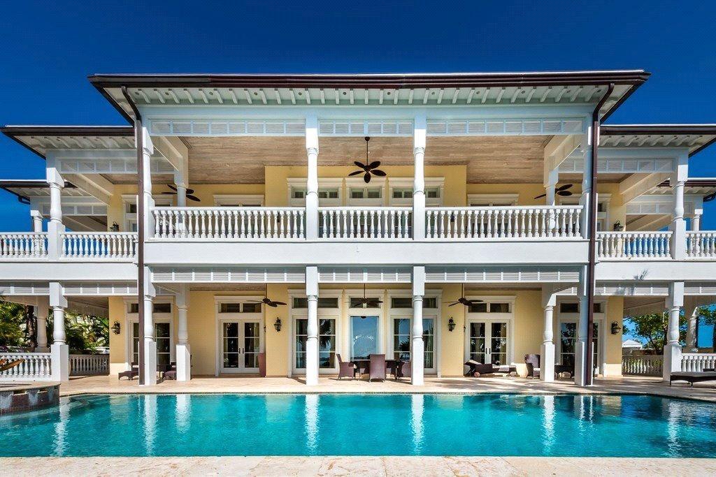 6 bedroom house for sale in Nassau, The Bahamas 6 bedroom house for sale in Nassau, The Bahamas