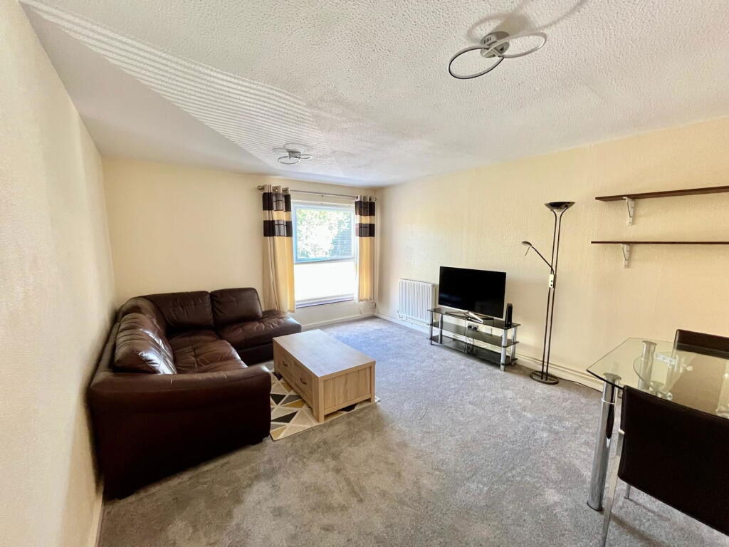 Main image of property: Bushey Grove Road, Bushey, Hertfordshire, WD23 2HF