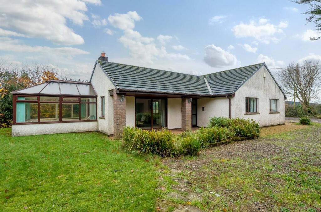 2 bedroom detached bungalow for sale in Park Street, Frizington, CA26