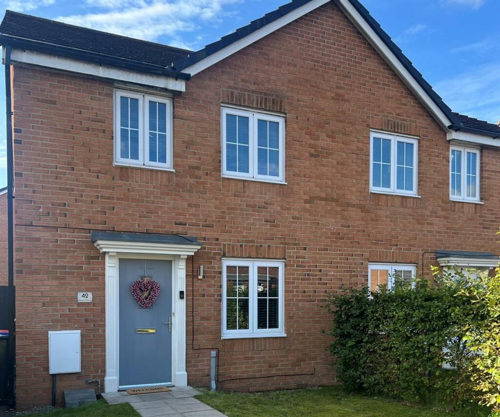 3 bedroom semidetached house for sale in Weavers Avenue, Frizington, CA26