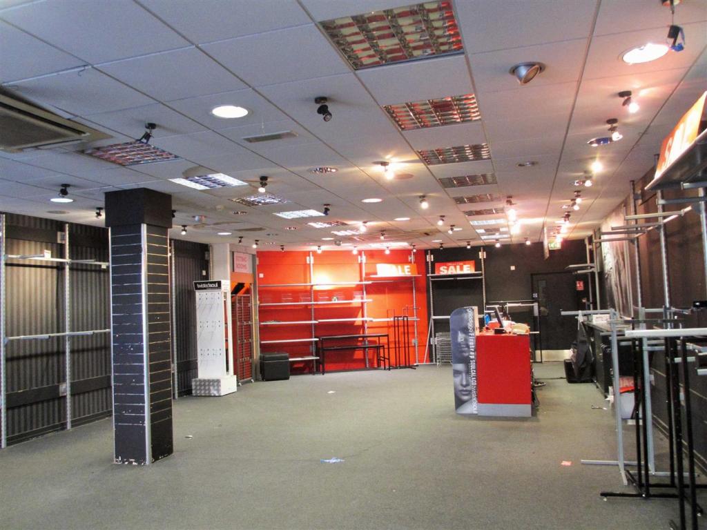 Shop for rent in Murray Road, Workington, CA14