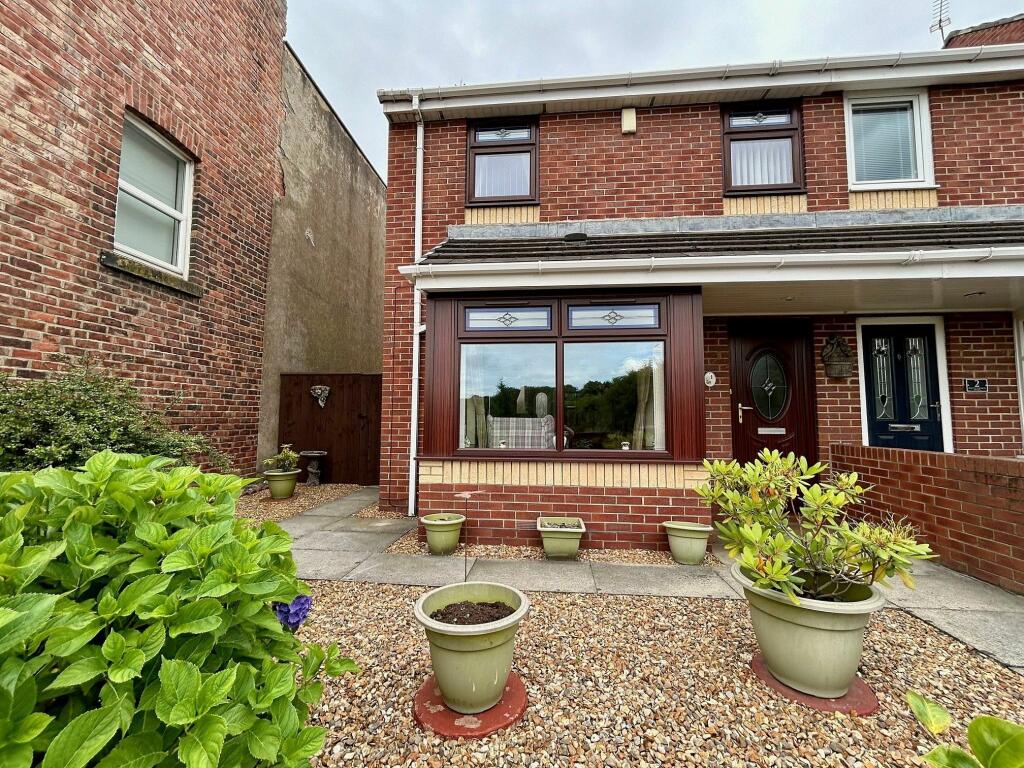 3 bedroom end of terrace house for sale in South Church Road