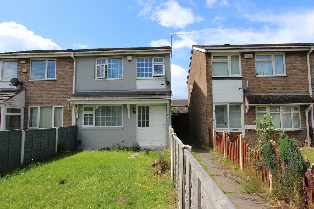 3 bedroom semidetached house for sale in Yorkminster Drive, chelmsley