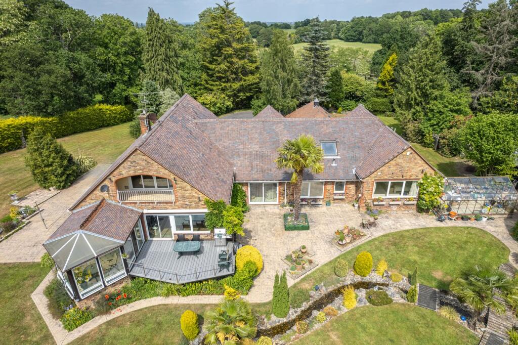 Main image of property: Jubilee Road, Finchampstead, Wokingham, RG40