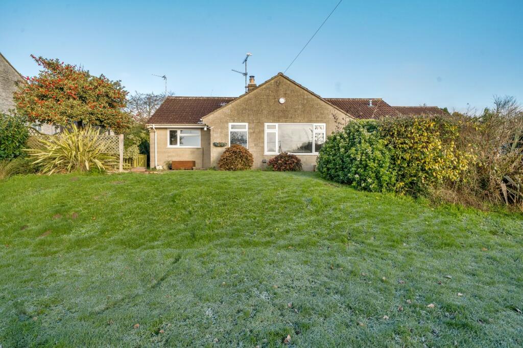 3 bedroom detached bungalow for sale in Wraxall, BA4